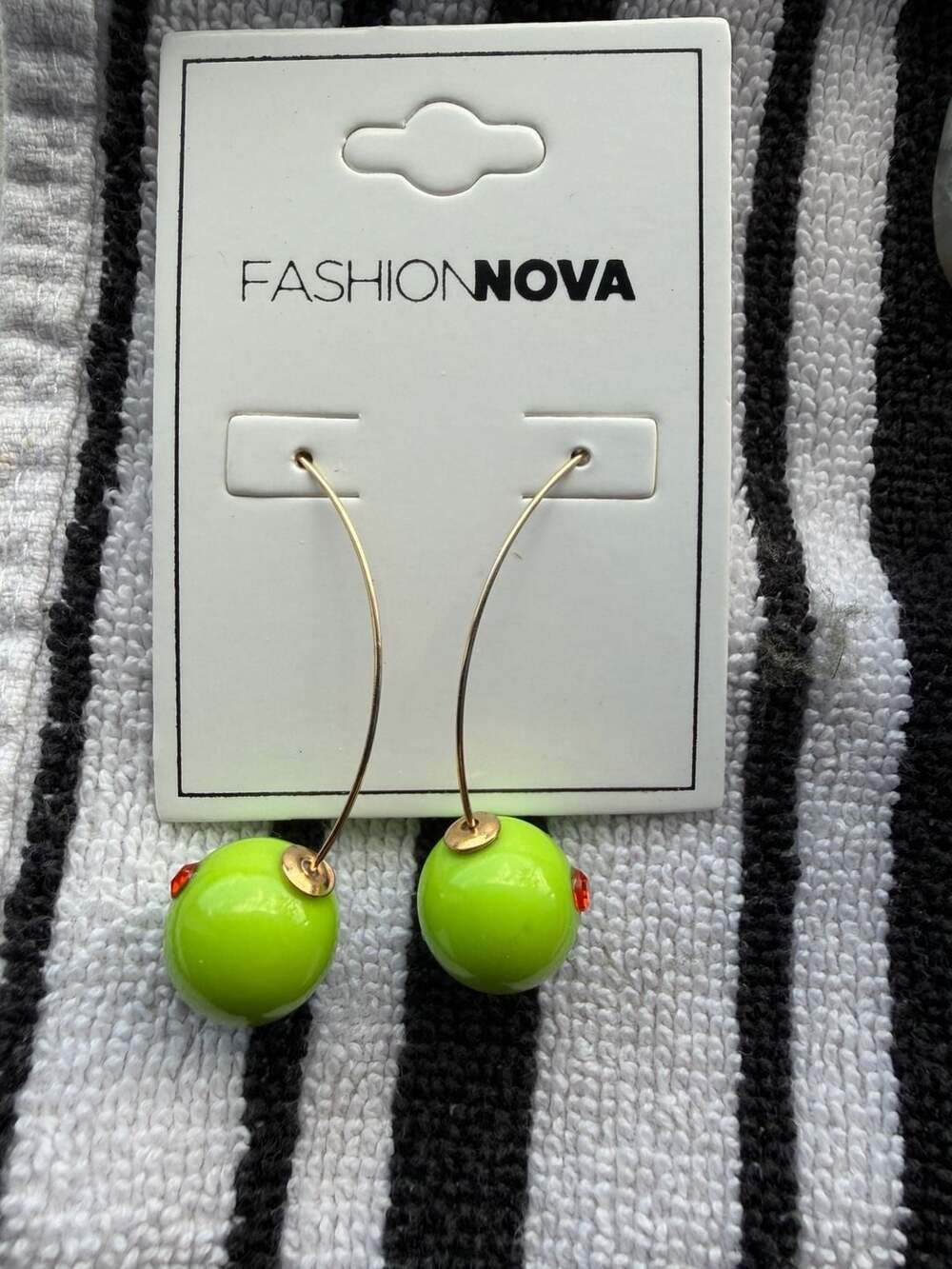 Fashion Nova Olive Martini Pimento Drop Earrings Green Gold